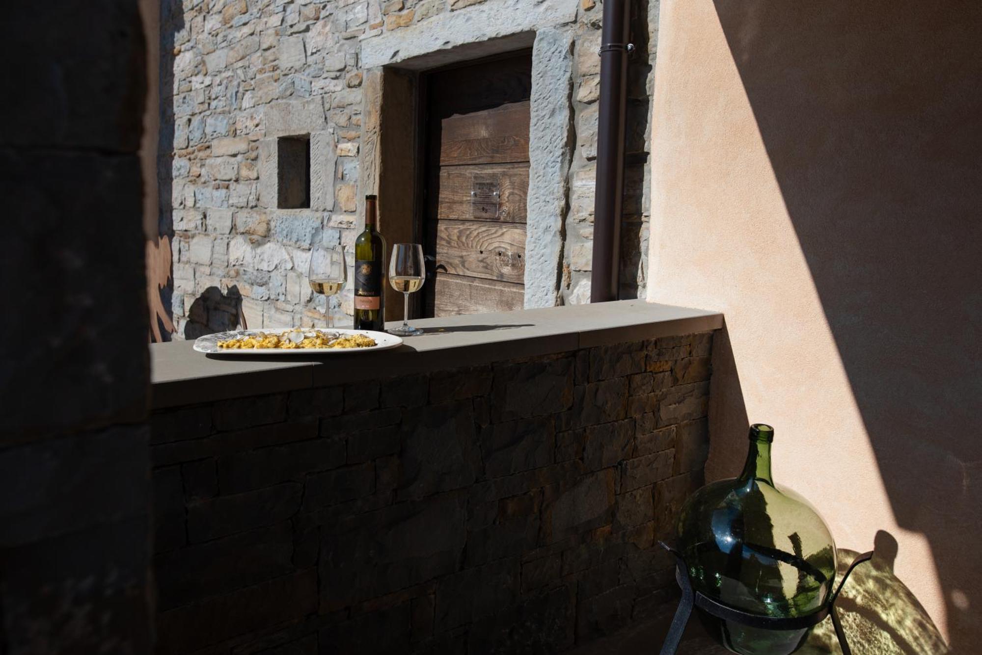 Truffle House Karlic Lägenhet Buzet Exteriör bild