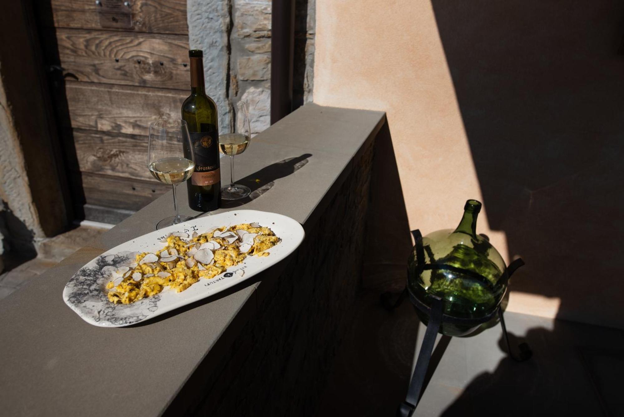 Truffle House Karlic Lägenhet Buzet Exteriör bild